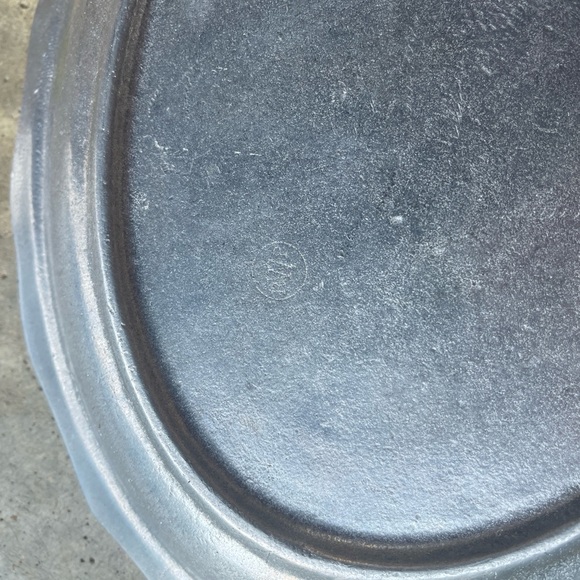 Vtg RWP Wilton Columbia PA 12.5” Queen Anne Style Pewter Serving Platter Tray - Picture 5 of 5